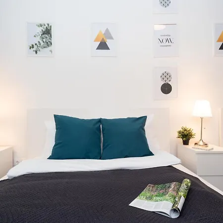 Stylish New With View On New York Palace Budapest