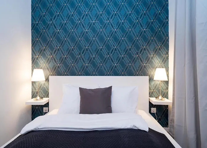 Stylish New With View On New York Palace Lägenhet